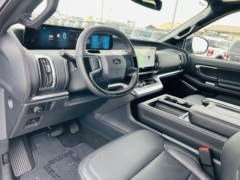 New 2025 Ford Expedition Platinum w/ Stealth Performance Package image 23