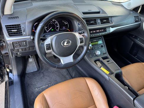 Used 2012 Lexus CT 200h Premium w/ Premium Audio Pkg image 15