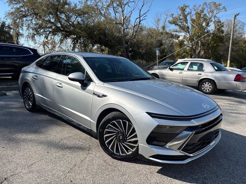 Used 2025 Hyundai Sonata SEL FWD image 5