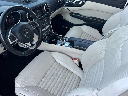 Used 2017 Mercedes-Benz SL 450 image 11