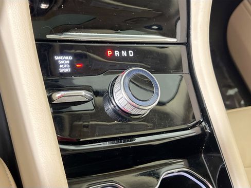 Used 2022 Jeep Grand Cherokee Limited image 17