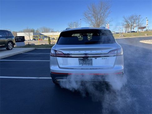 Used 2019 Lincoln Nautilus FWD image 4