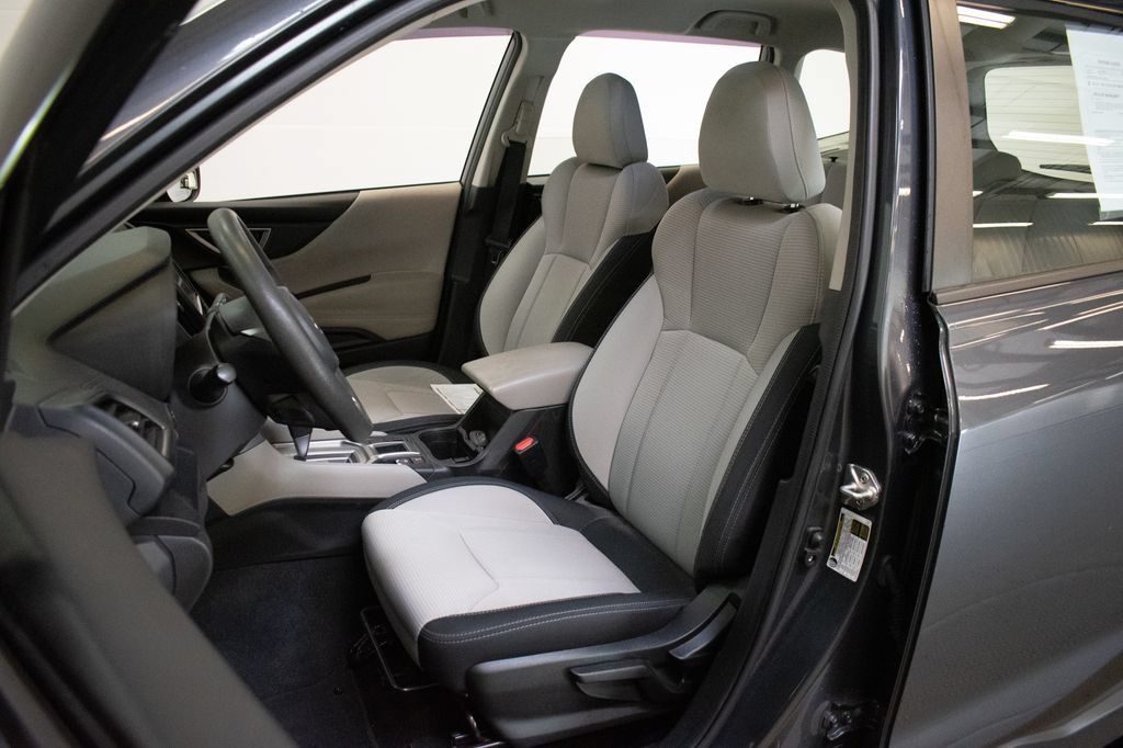 Certified 2023 Subaru Forester AWD/4WD image 18