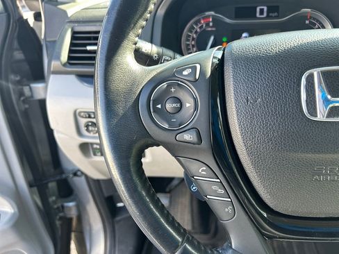 Used 2017 Honda Ridgeline RTL-E image 21