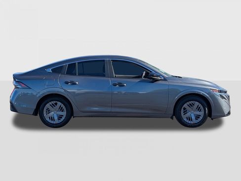 New 2026 Nissan Sentra SR FWD image 6