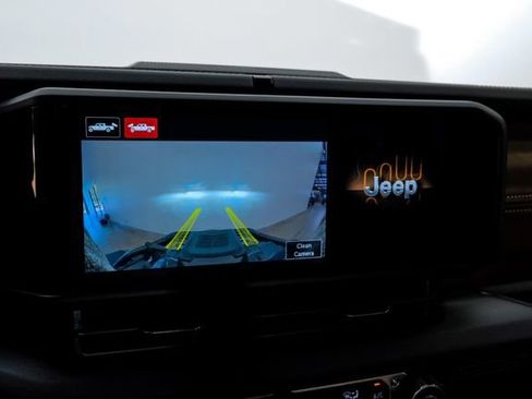 Used 2025 Jeep Gladiator Rubicon w/ Safety Group image 76