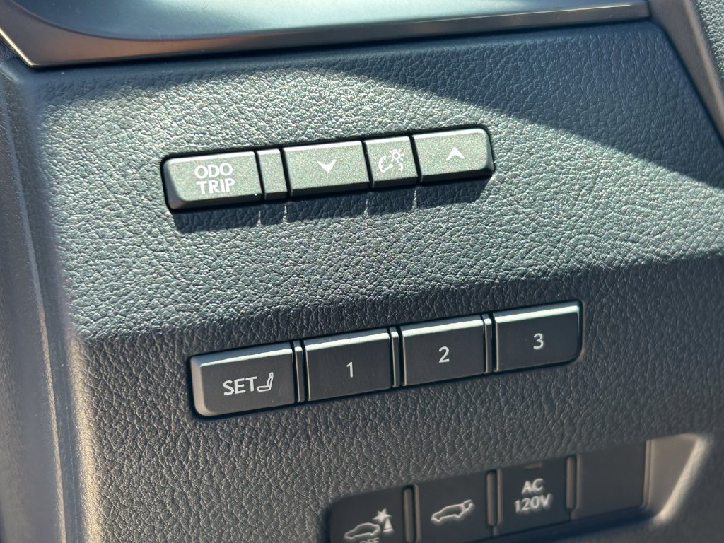 Used 2026 Lexus GX 550 AWD/4WD image 30