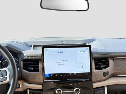 Used 2024 Ford Expedition Limited image 20