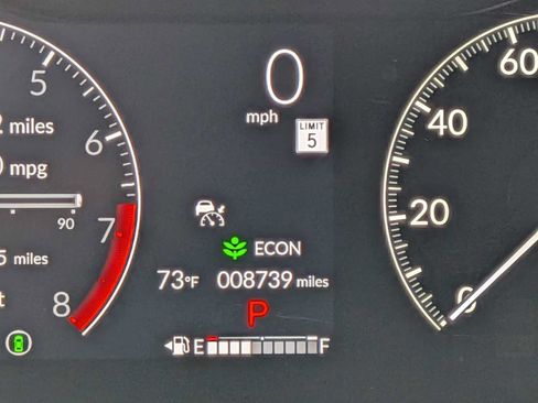 Certified 2025 Honda HR-V LX image 29