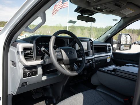 New 2026 Ford F350 XL w/ 360-Degree Camera Package AWD/4WD image 11