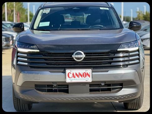 New 2026 Nissan Kicks SV image 4