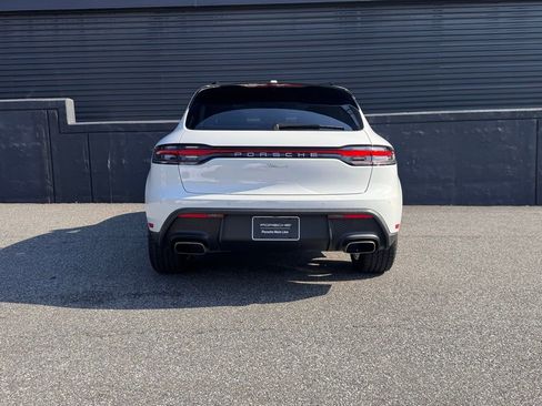 Certified 2026 Porsche Macan image 9