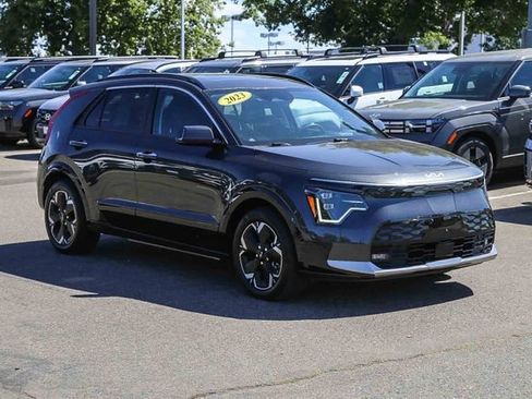 Used 2023 Kia Niro Wave FWD image 6