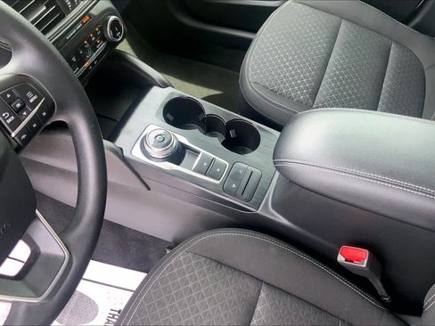 Certified 2025 Ford Escape Active FWD image 17