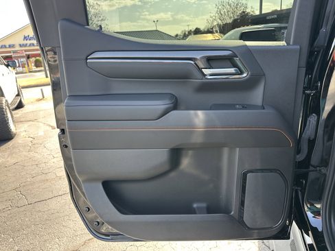 Used 2023 GMC Sierra 1500 AT4 w/ AT4 Premium Package image 21