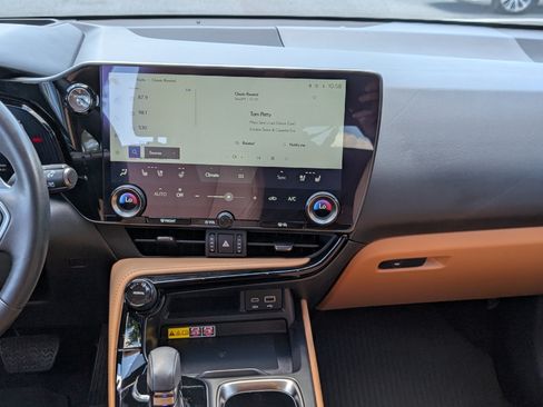 Certified 2024 Lexus NX 350h AWD image 18