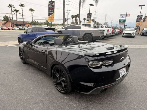 Used 2019 Chevrolet Camaro SS RWD image 13