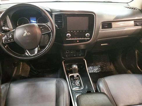 Used 2020 Mitsubishi Outlander ES AWD/4WD image 14