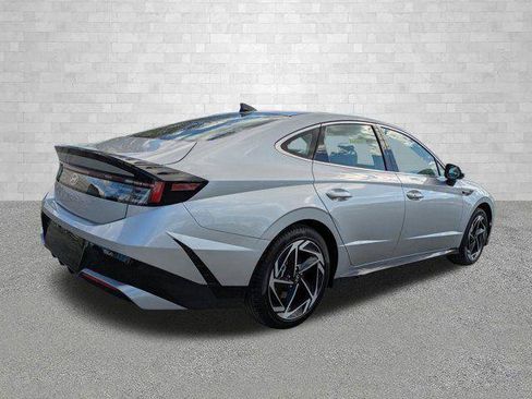 New 2026 Hyundai Sonata SEL FWD image 2