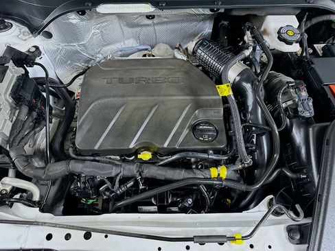 Used 2024 Chevrolet Trax LS image 31