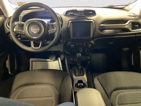 Used 2022 Jeep Renegade Latitude image 12