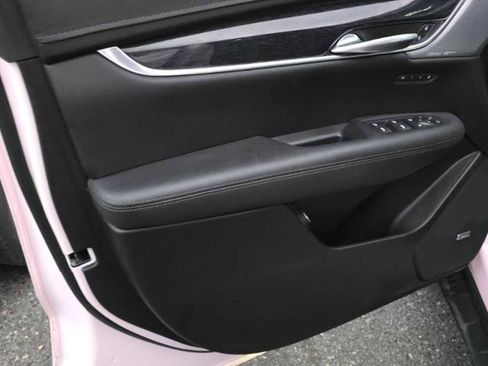 Used 2024 Cadillac XT5 Premium Luxury image 10