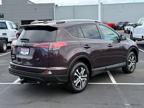 Used 2016 Toyota RAV4 LE FWD image 4