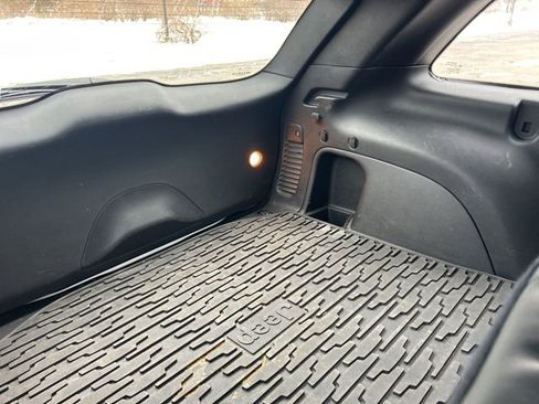 Used 2021 Jeep Grand Cherokee Limited w/ Quick Order Package 28K 80th image 9