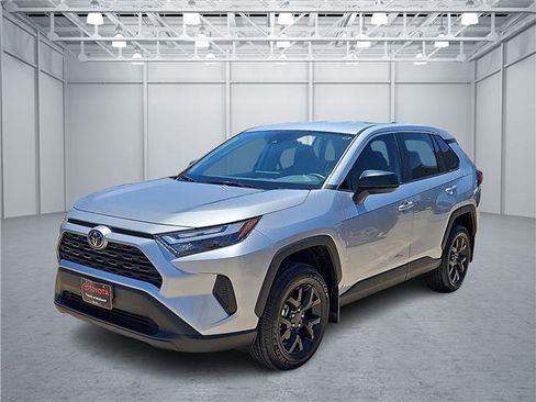 Certified 2025 Toyota RAV4 LE FWD image 1