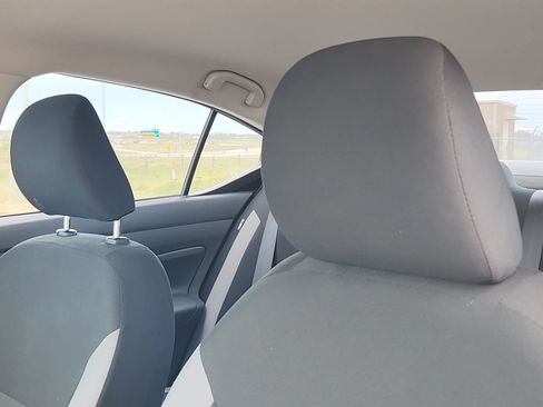 Used 2025 Nissan Versa S w/ Trunk Package FWD image 10