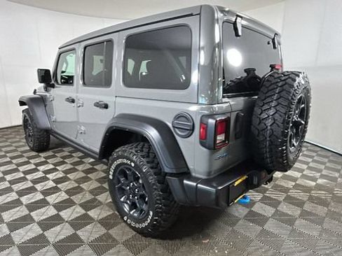 Used 2023 Jeep Wrangler Unlimited w/ Sun & Screen Package AWD/4WD image 5