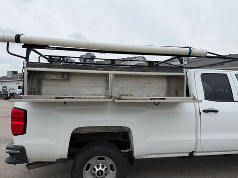 Used 2019 Chevrolet Silverado 2500 W/T w/ WT Convenience Package RWD image 6