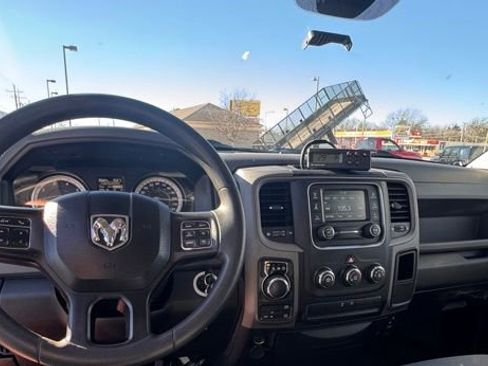 Used 2019 RAM 1500 Tradesman w/ Power & Remote Entry Group image 9