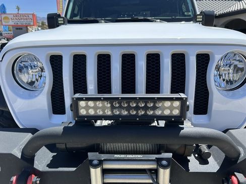 Used 2022 Jeep Wrangler Sport AWD/4WD image 14