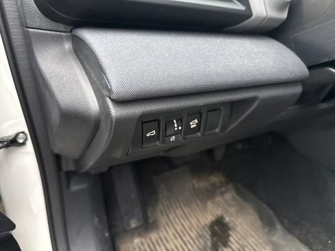 Used 2023 Subaru Outback Premium AWD/4WD image 21