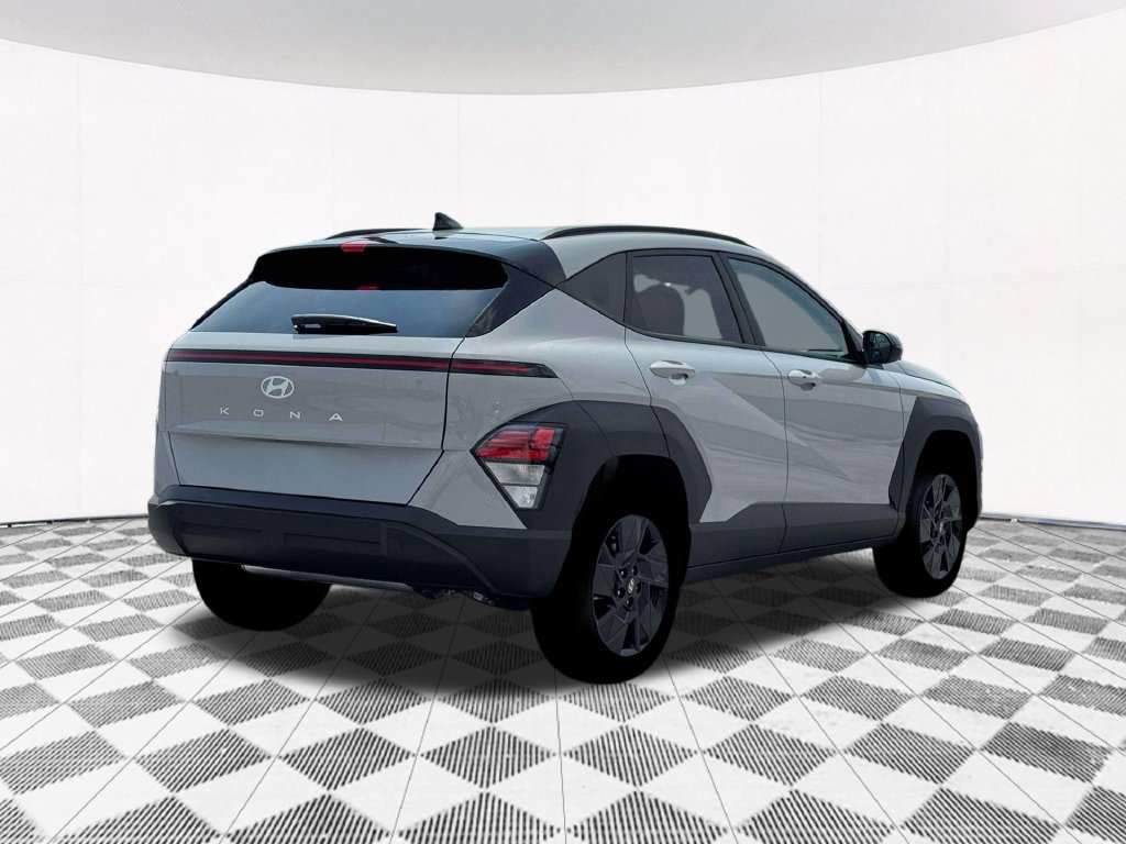 Used 2026 Hyundai Kona SEL Sport FWD image 9