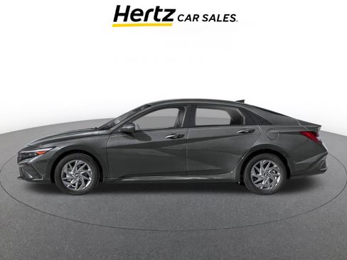 Used 2026 Hyundai Elantra Hybrid FWD image 3