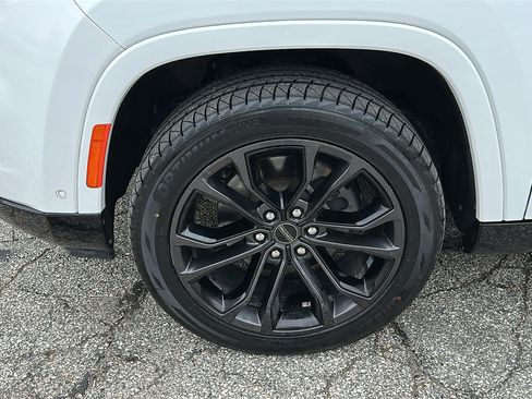 Used 2024 Jeep Grand Wagoneer L Series II w/ Quick Order Packagew 28T image 8