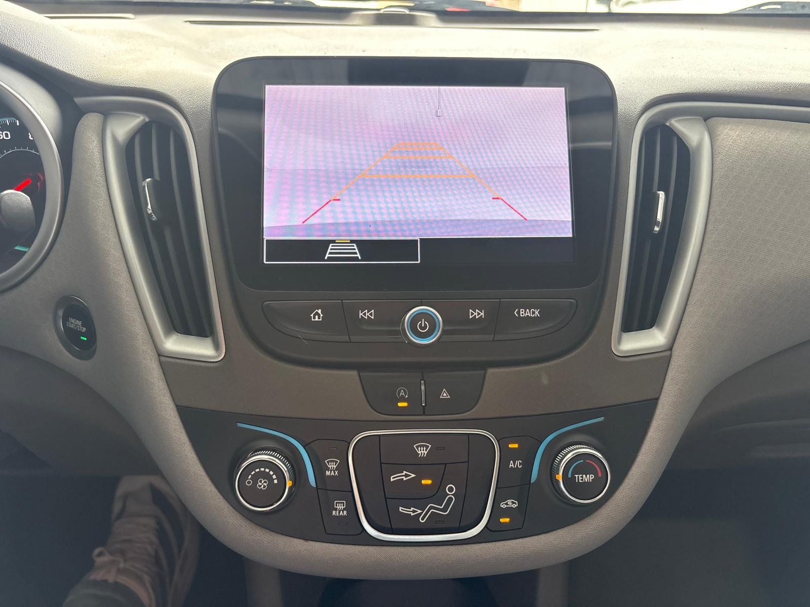 Used 2023 Chevrolet Malibu LS FWD image 18