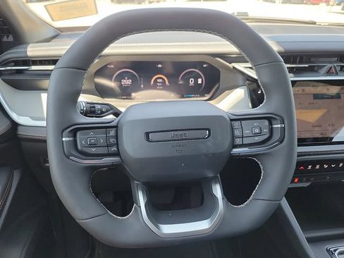 Used 2026 Jeep Cherokee Limited AWD/4WD image 19