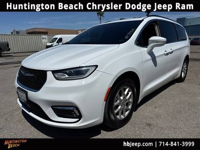 Used 2022 Chrysler Pacifica Touring-L
