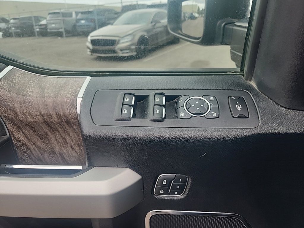 Used 2019 Ford F350 Lariat AWD/4WD image 25