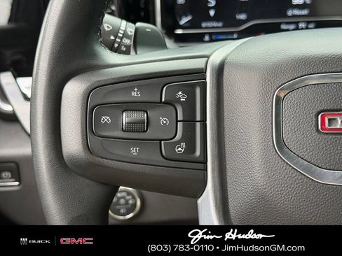 Used 2023 GMC Sierra 1500 SLT AWD/4WD image 29