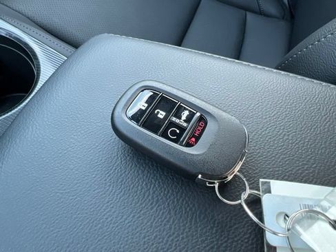 Used 2025 Honda Civic Sport image 14