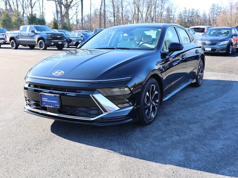 Certified 2025 Hyundai Sonata SEL image 3