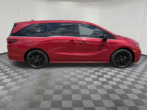Used 2024 Honda Odyssey Sport image 8