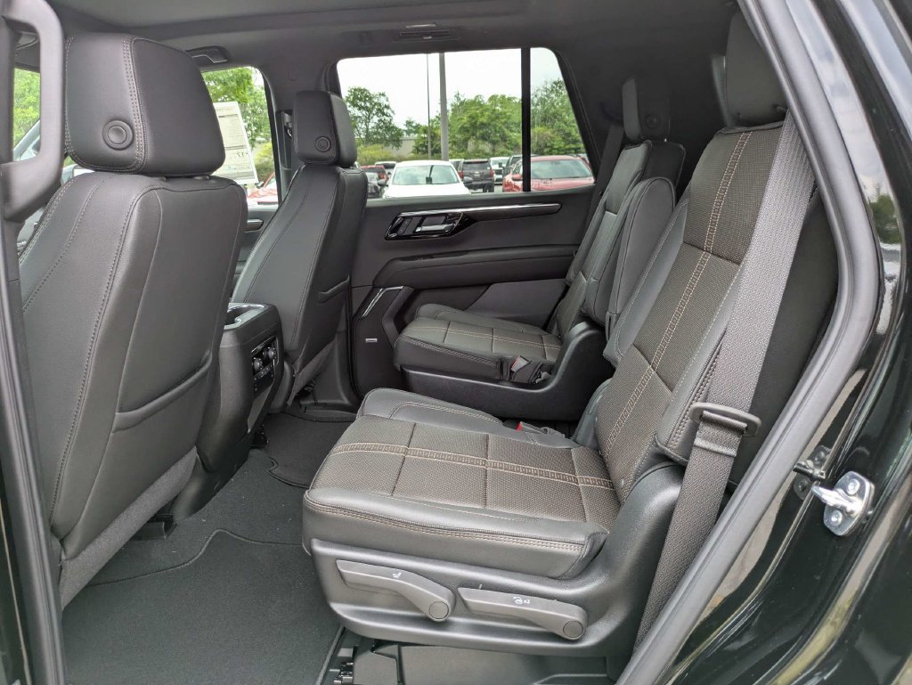 New 2026 Chevrolet Tahoe High Country RWD image 16