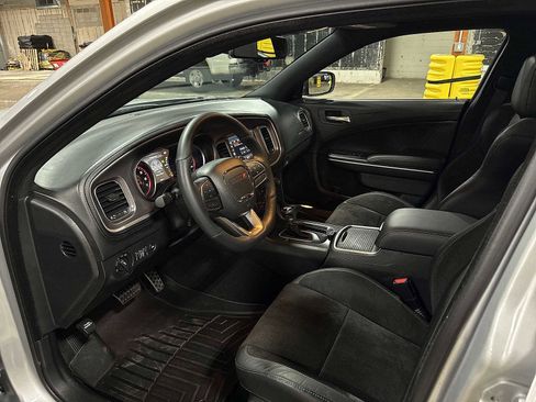 Used 2022 Dodge Charger Scat Pack RWD image 33