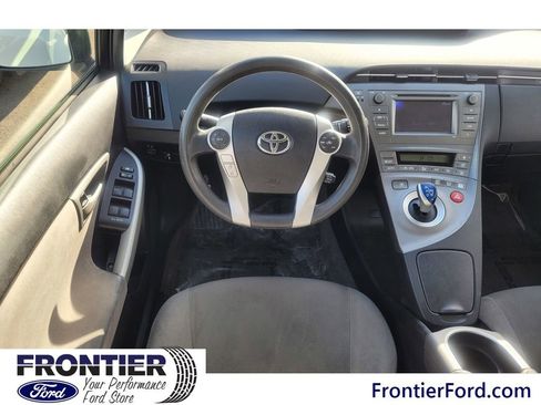 Used 2013 Toyota Prius Two image 9