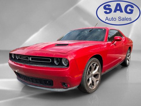 Used 2016 Dodge Challenger SXT Plus RWD image 5